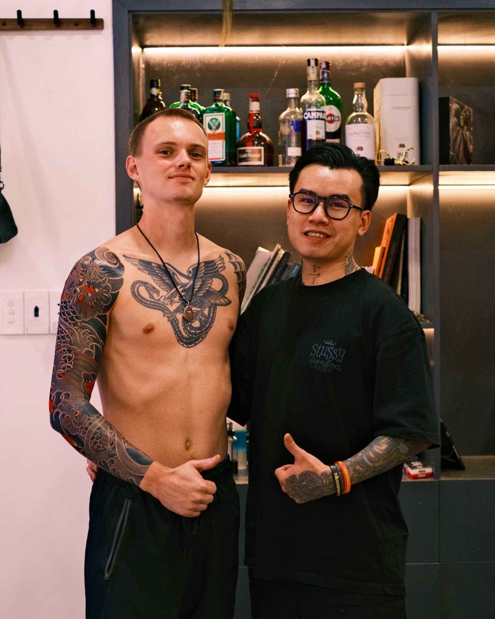 HALEMINHX with a client
